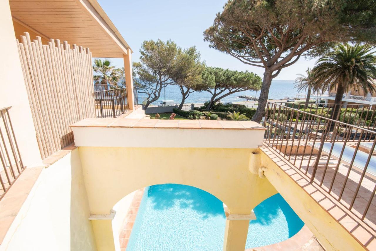 Villa Les Glycines Les Issambres Bagian luar foto